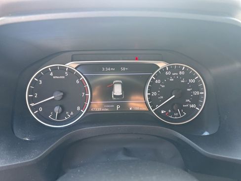 Used 2023 Nissan Rogue SV FWD image 9