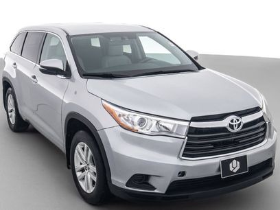 Used 2016 Toyota Highlander LE