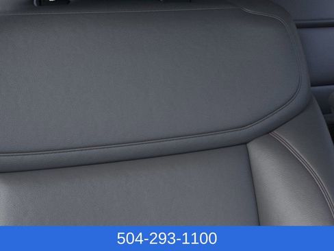 New 2026 Ford Expedition Active RWD image 18
