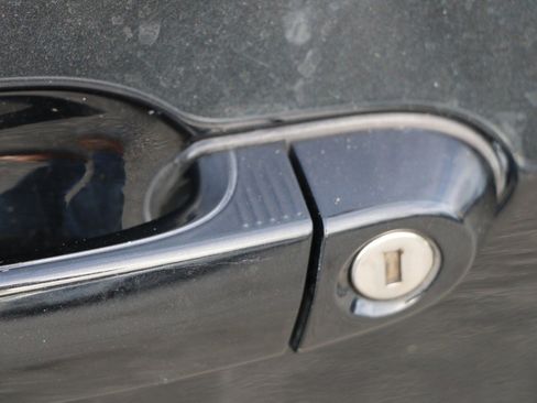 Used 2013 BMW 335i Convertible image 16