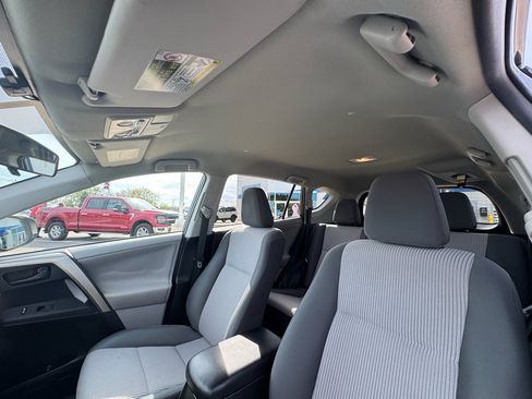 Used 2013 Toyota RAV4 LE image 30