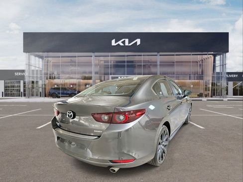 Used 2025 MAZDA MAZDA3 s image 8