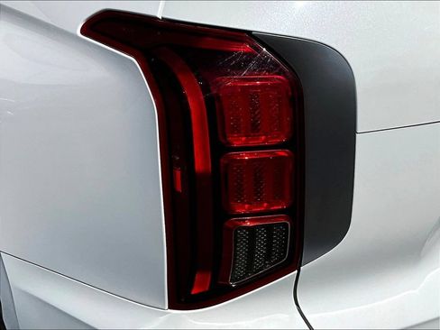 Used 2022 Hyundai Palisade SEL w/ Convenience Package FWD image 23