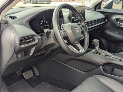 Used 2026 Honda HR-V EX-L image 13