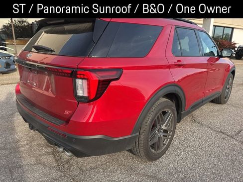 Used 2025 Ford Explorer ST w/ Sun And Sound Package image 11