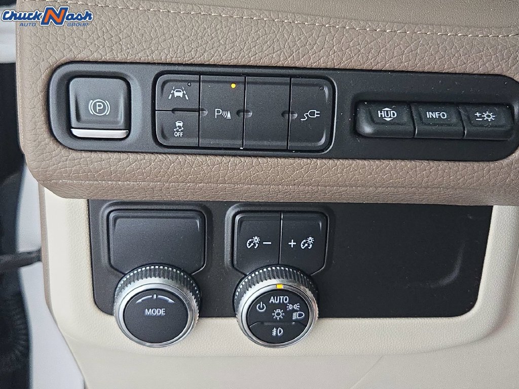 Used 2021 GMC Yukon Denali RWD image 23