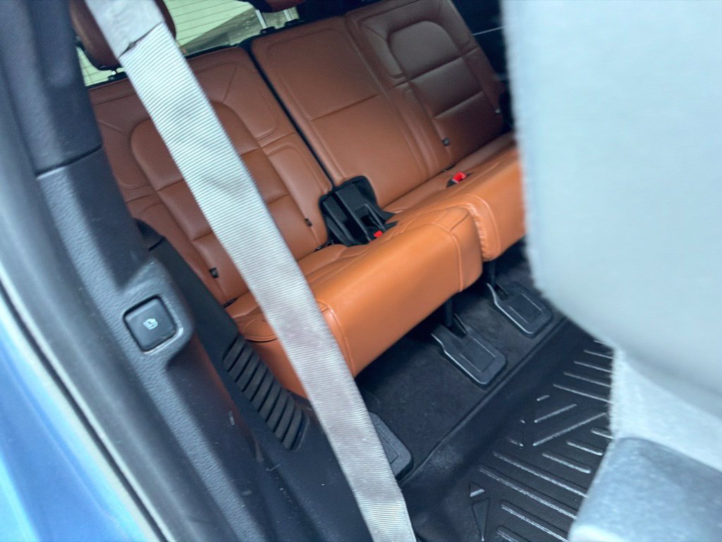 Used 2019 Lincoln Navigator L 4WD Reserve w/ Cargo Package image 12