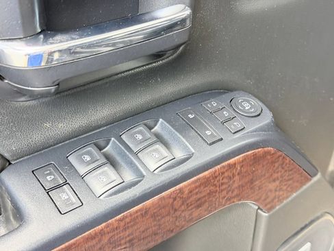Used 2017 GMC Sierra 1500 SLT AWD/4WD image 11