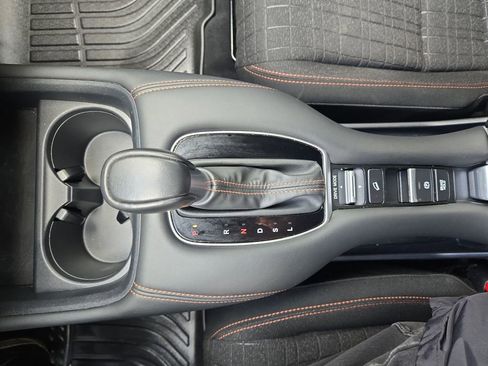 Certified 2024 Honda HR-V Sport image 21