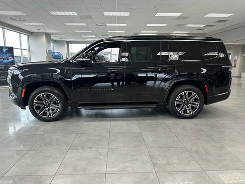 New 2026 Jeep Grand Wagoneer 4WD w/ Premium Group I image 1