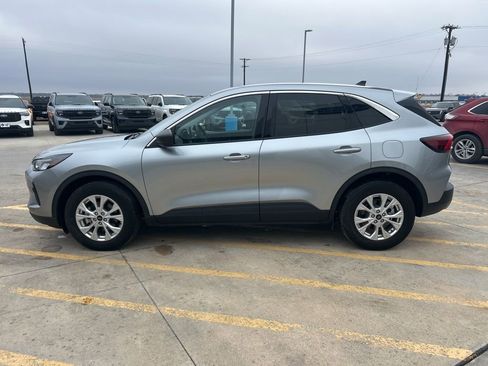 Used 2024 Ford Escape Active FWD image 6