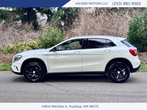 Used 2015 Mercedes-Benz GLA 250 GLA 250 4MATIC Sport Utility 4 image 2