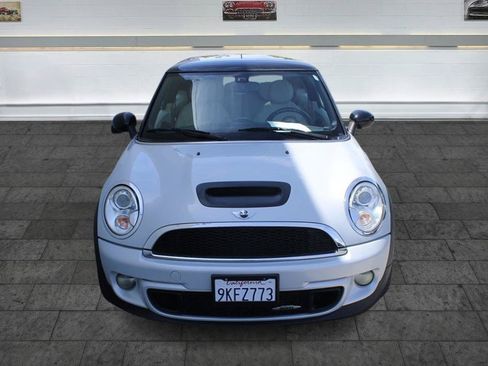 Used 2011 MINI Cooper John Cooper Works FWD image 2