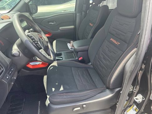 Used 2023 Nissan Frontier Pro-X w/ Pro Convenience Package RWD image 10