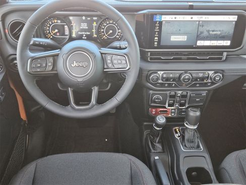 New 2025 Jeep Gladiator Rubicon w/ Convenience Group image 27