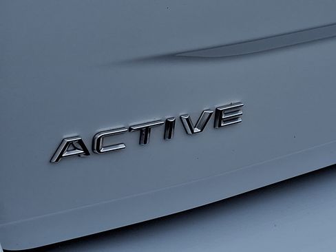 Used 2025 Ford Expedition Active image 30