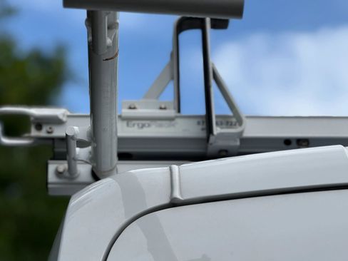 Used 2022 Ford Transit 250 Medium Roof image 21