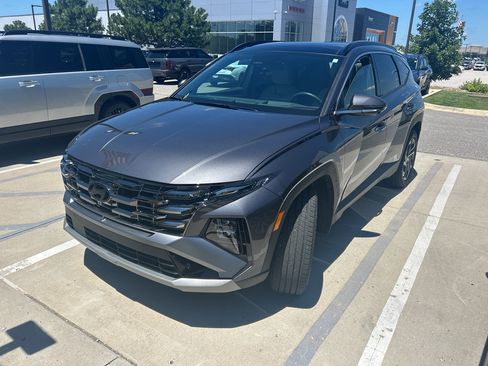 Used 2025 Hyundai Tucson Limited AWD/4WD image 5