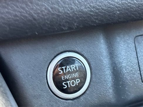 Used 2021 Nissan Rogue SL w/ Premium Package image 35