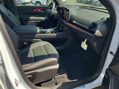 New 2026 Chevrolet Traverse Z71 image 16