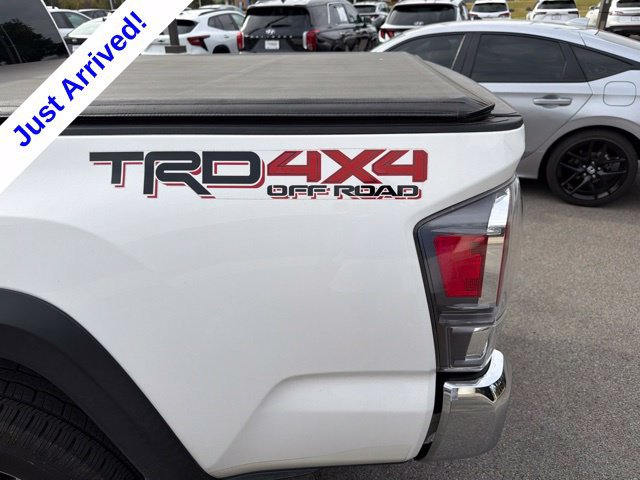 Used 2021 Toyota Tacoma TRD Off-Road AWD/4WD image 16