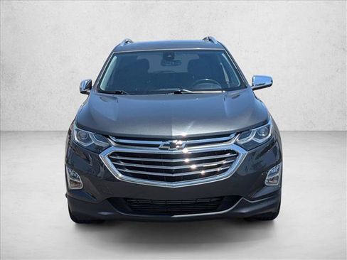 Used 2018 Chevrolet Equinox Premier FWD image 2