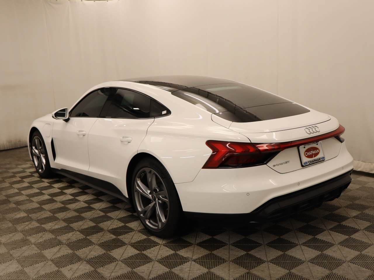 Used 2022 Audi e-tron GT Premium Plus AWD/4WD image 3