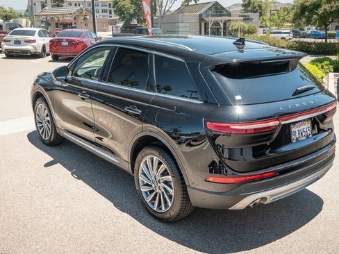 Used 2023 Lincoln Corsair Reserve w/ Equipment Group 201A image 12