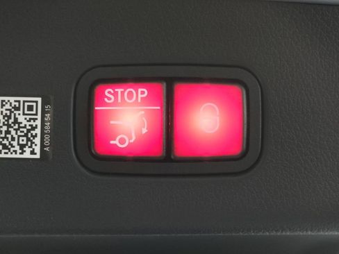 Certified 2026 Mercedes-Benz GLC 300 4MATIC image 27