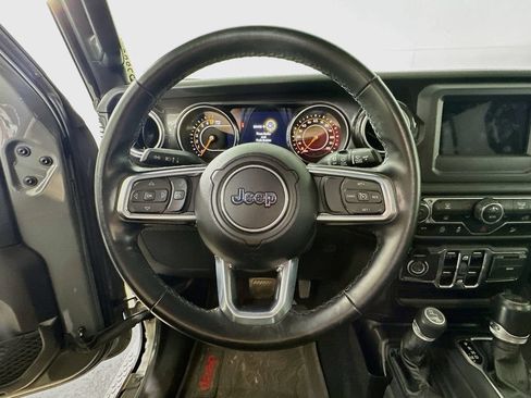 Used 2021 Jeep Wrangler Unlimited Sahara AWD/4WD image 20