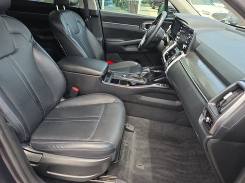 Used 2021 Kia Sorento S w/ Panoramic Sunroof Package AWD/4WD image 37