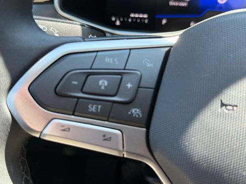 New 2026 Volkswagen Taos SE AWD/4WD image 20