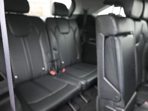 Used 2024 Kia Sorento S AWD/4WD image 9