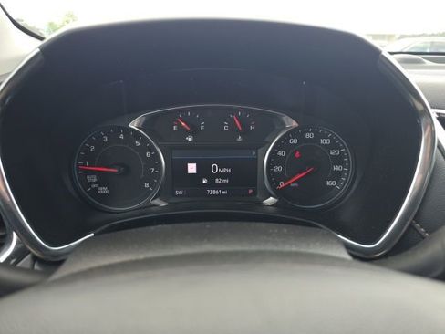 Used 2023 Chevrolet Equinox Premier image 12