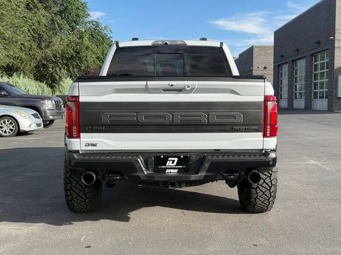 Used 2025 Ford F150 Raptor AWD/4WD image 11