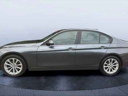 Used 2016 BMW 320i xDrive Sedan image 2