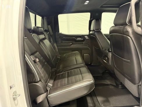Used 2024 GMC Sierra 1500 AT4X image 25