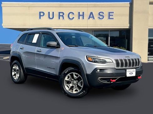 Used 2019 Jeep Cherokee Trailhawk w/ Cold Weather Group AWD/4WD image 1