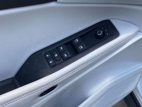 New 2026 Jeep Cherokee Limited AWD/4WD image 13