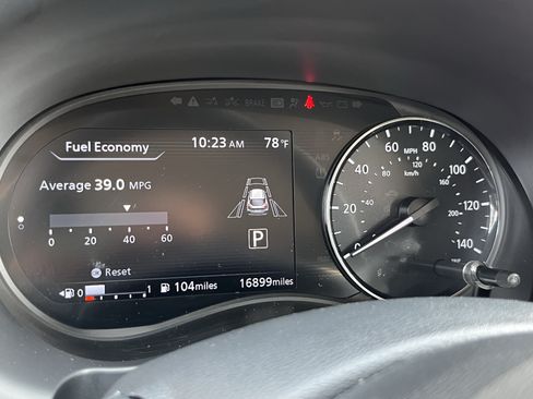 Used 2024 Nissan Kicks SV FWD image 27