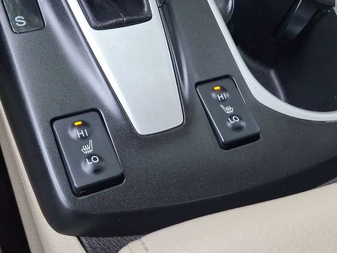 Used 2017 Acura RDX AWD w/ Technology Package image 19