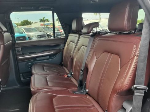 Certified 2024 Ford Expedition Limited image 8