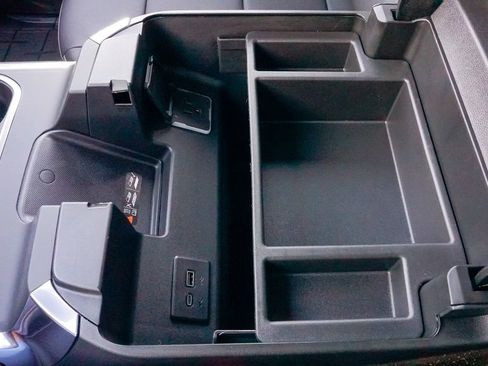 New 2025 GMC Sierra 2500 SLT w/ SLT Premium Package image 29