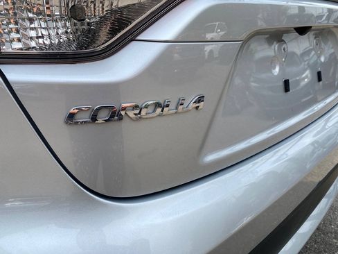 Used 2022 Toyota Corolla LE FWD image 13