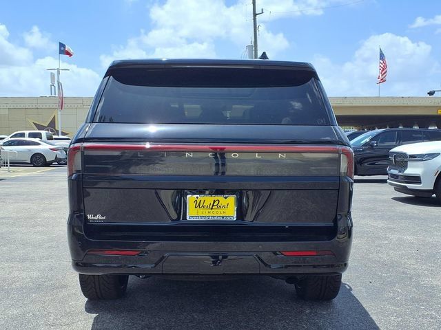 New 2025 Lincoln Navigator Reserve AWD/4WD image 5