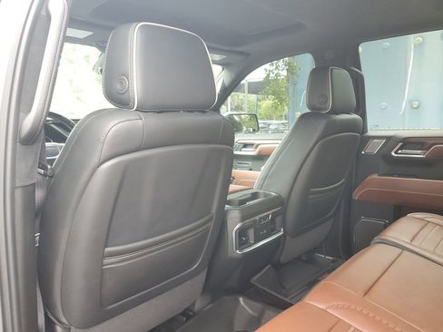 Certified 2025 GMC Sierra 1500 Denali Ultimate AWD/4WD image 15