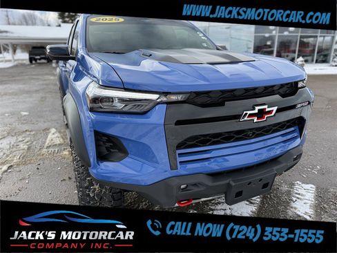 Used 2025 Chevrolet Colorado ZR2 w/ Technology Package image 3
