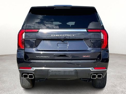 Used 2025 GMC Yukon Denali image 6