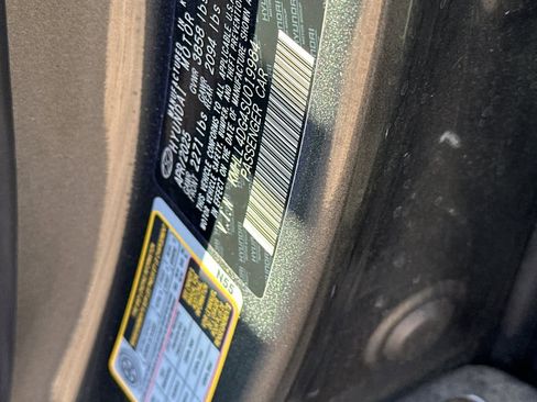 Used 2025 Hyundai Elantra SE image 26