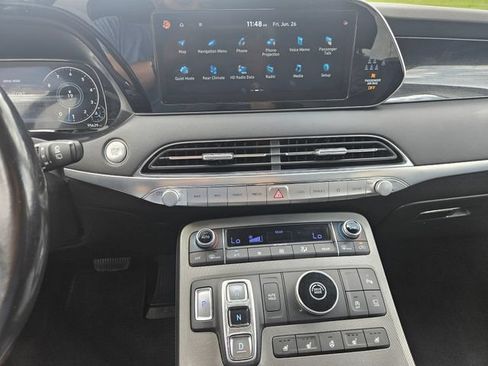 Used 2022 Hyundai Palisade Limited FWD image 18